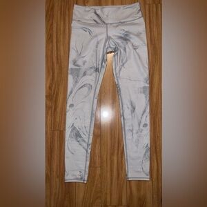 Alo yoga size medium leggings